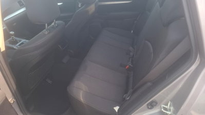 Subaru Legacy Station Wagon 2.0D SW Trend (10)