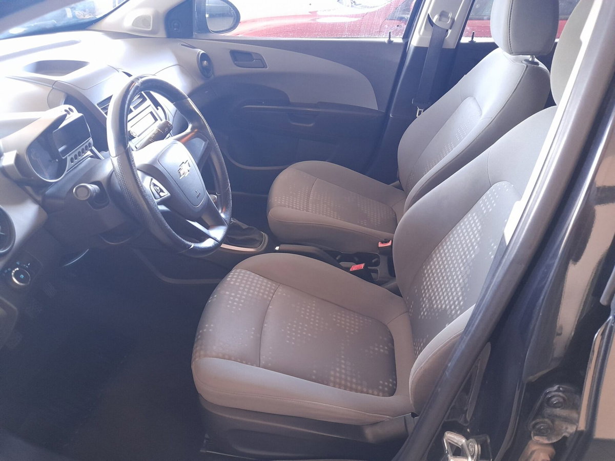 Chevrolet Aveo 1.2 70CV 5 porte LS (4)