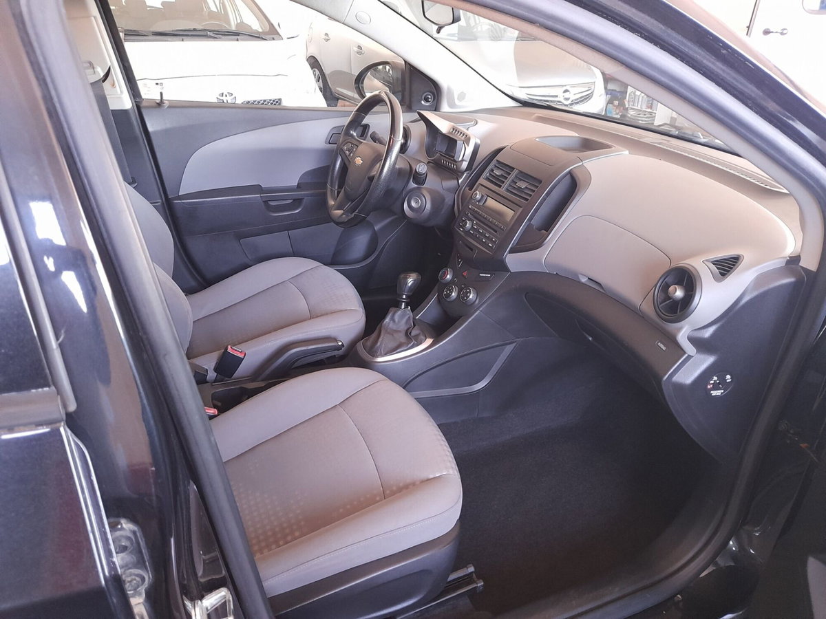 Chevrolet Aveo 1.2 70CV 5 porte LS (7)