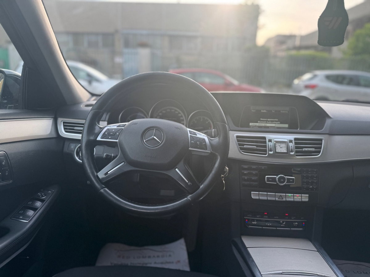Mercedes-Benz Classe E 200 BlueTEC Premium (12)