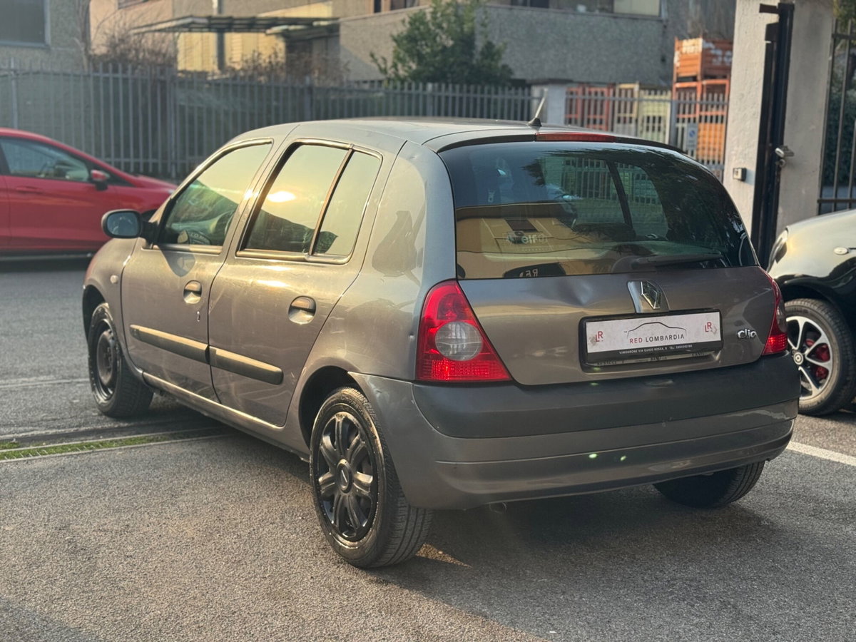Renault Clio 1.2 cat 5 porte Access Authentique (6)