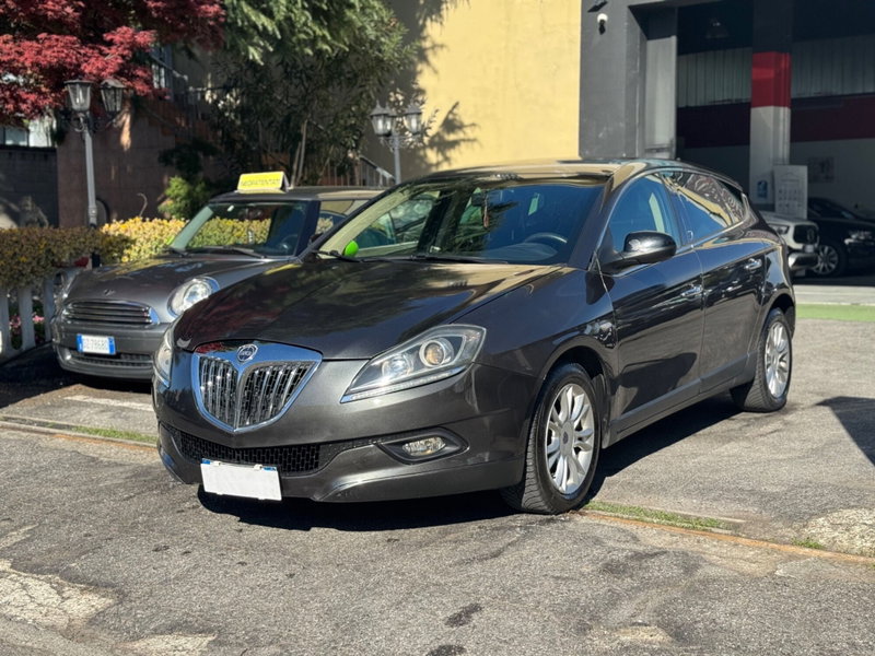 Lancia Delta 1.9 MJT Twinturbo DPF Oro