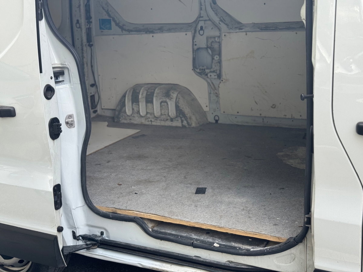 Renault Trafic Furgone T29 1.6 dCi 95CV S&S PC-TN Zen Heavy (11)