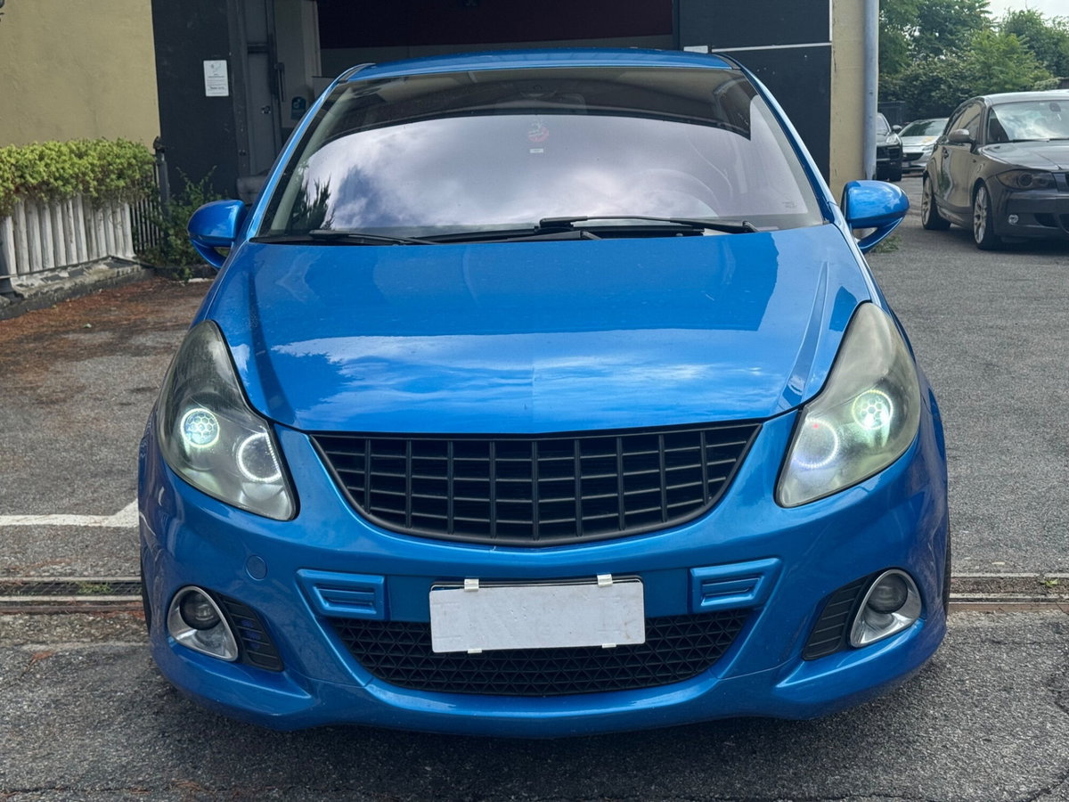 Opel Corsa 1.6 T 192CV 3 porte OPC (14)