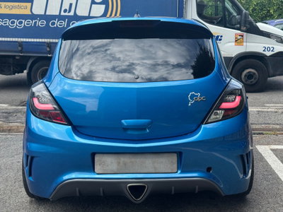 Opel Corsa 1.6 T 192CV 3 porte OPC (4)