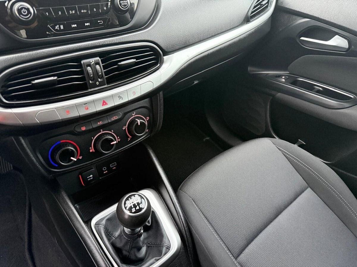 Fiat Tipo Tipo 1.6 Mjt S&S 5 porte S-Design (15)