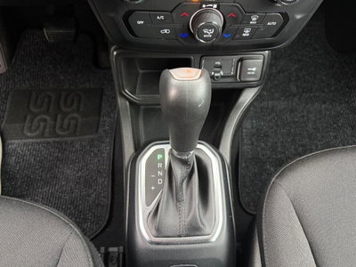 Jeep Renegade 1.6 Mjt DDCT 120 CV Business (16)