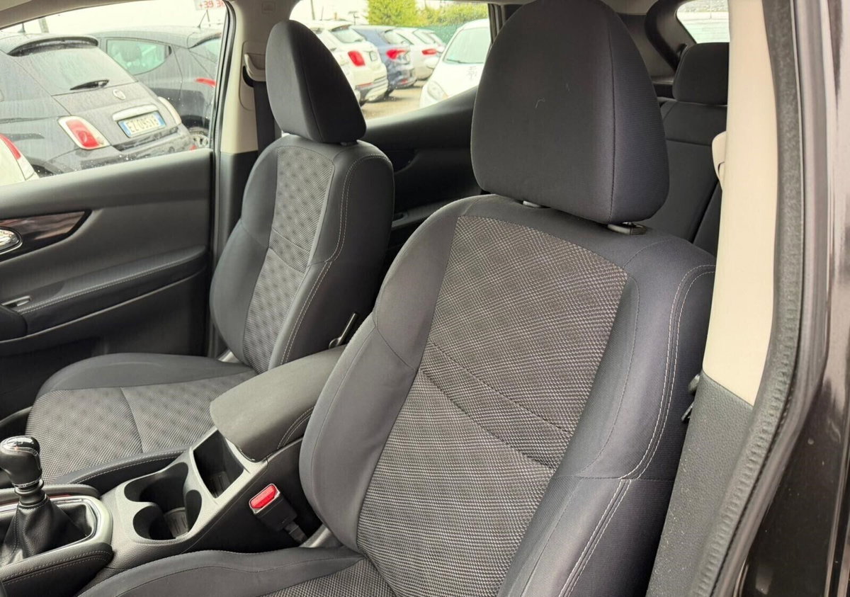 Nissan Qashqai 1.5 dCi Tekna (13)