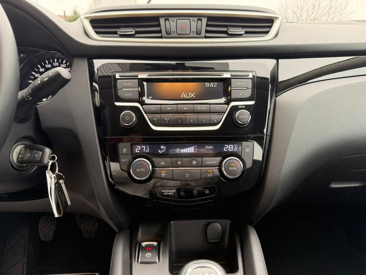 Nissan Qashqai 1.5 dCi Tekna (14)