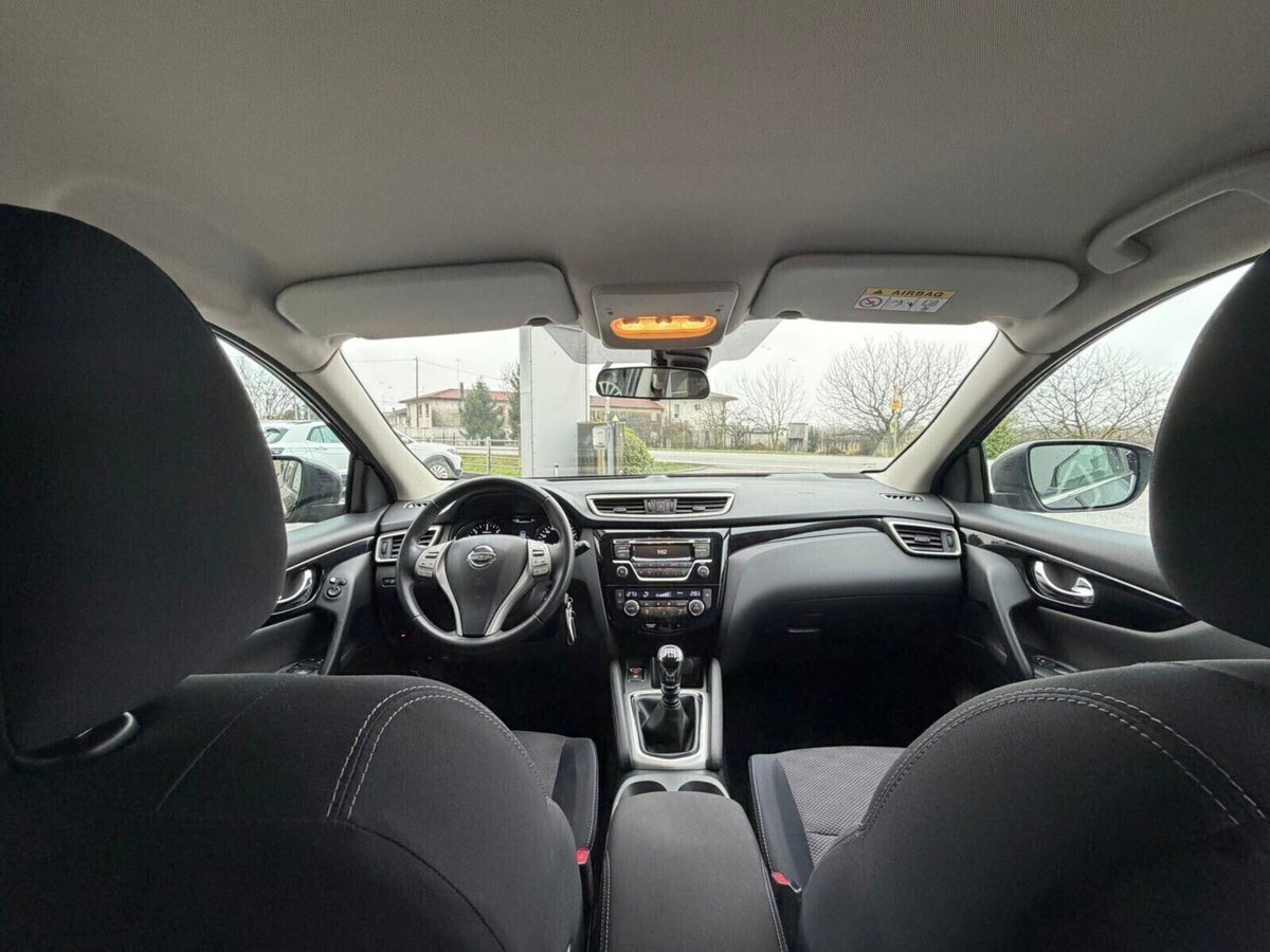 Nissan Qashqai 1.5 dCi Tekna (19)