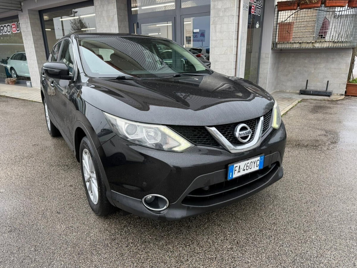 Nissan Qashqai 1.5 dCi Tekna (2)