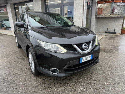 Nissan Qashqai 1.5 dCi Tekna (2)