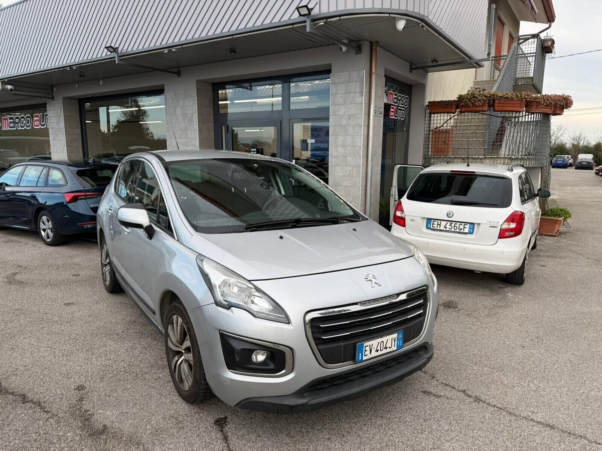 Peugeot 3008 1.6 HDi 115CV Business (4)