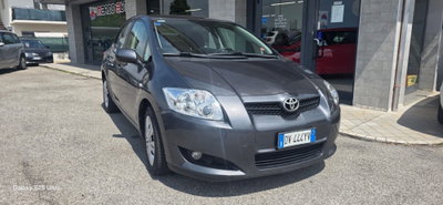 Toyota Auris 1.4 5 porte Sol (3)