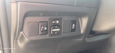 Toyota Auris 1.4 5 porte Sol (9)