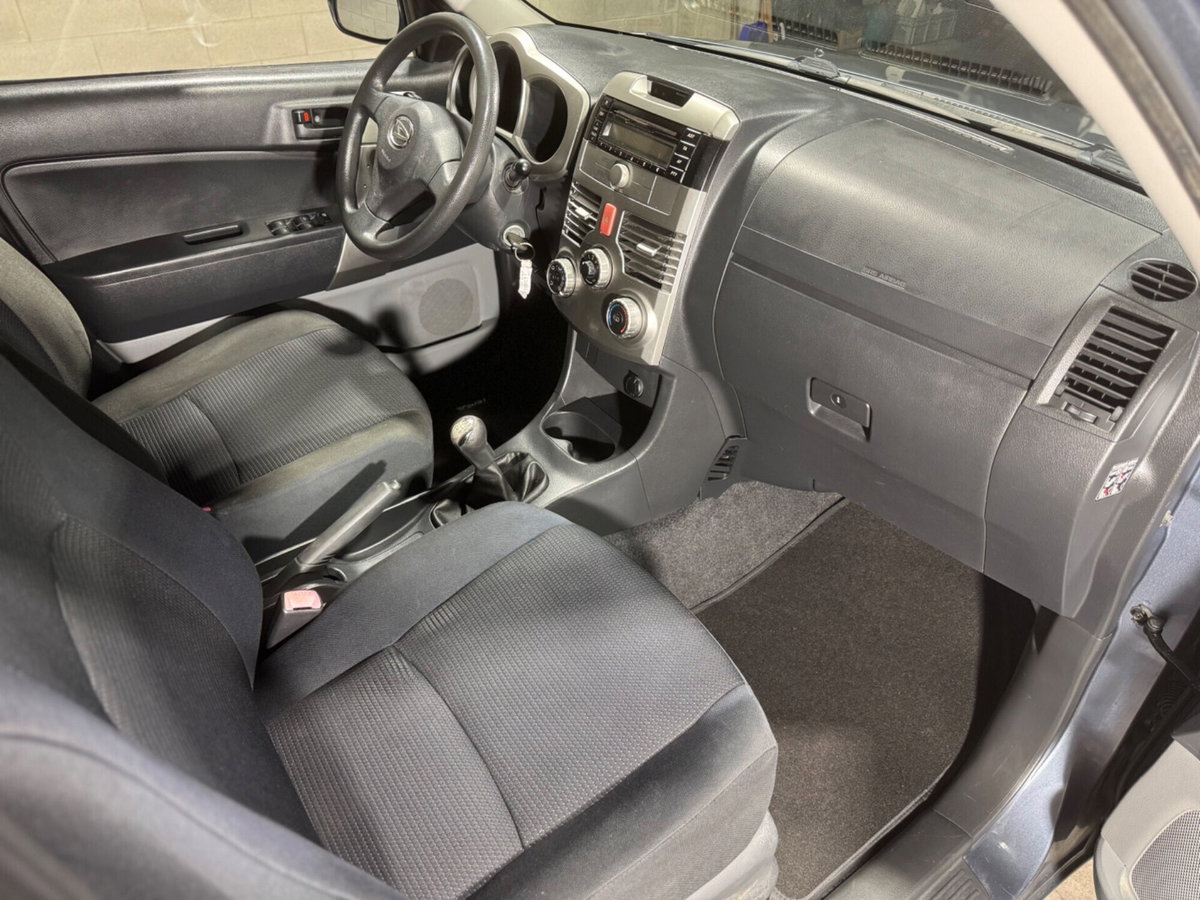 Daihatsu Terios 1.5 4WD SX (12)