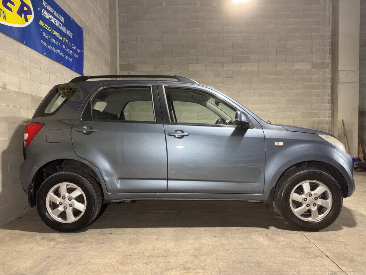 Daihatsu Terios 1.5 4WD SX (4)