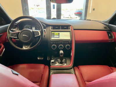 Jaguar E-Pace 2.0D 240 CV AWD aut. R-Dynamic HSE (13)