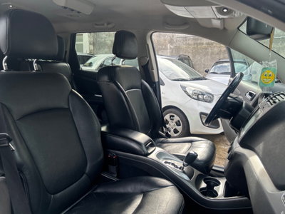 Fiat Freemont 2.0 Mjt 170 CV 4x4 Automatica Lounge (8)
