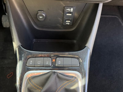 Opel Crossland X 1.6 ECOTEC D 8V Start&Stop Ultimate (4)