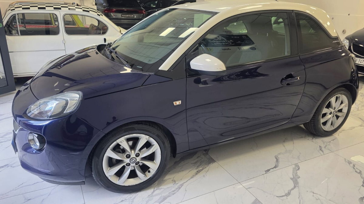 Opel Adam 1.2 70 CV Jam (11)