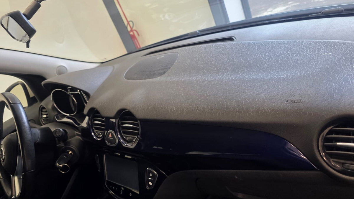 Opel Adam 1.2 70 CV Jam (20)