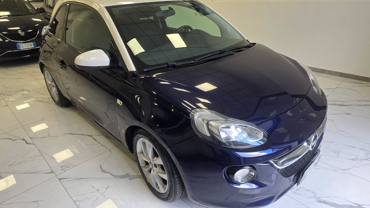 Opel Adam 1.2 70 CV Jam (4)