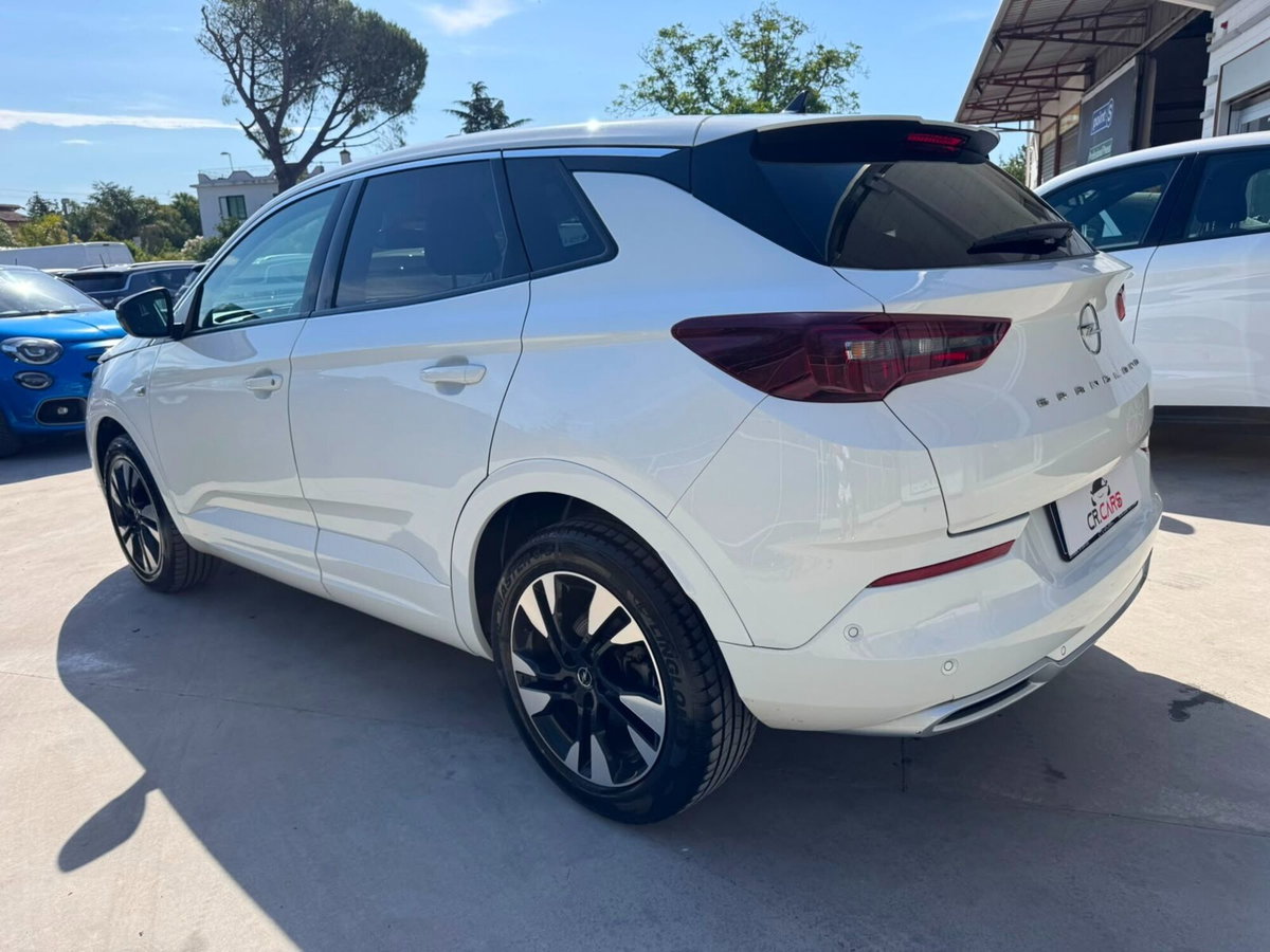 Opel Grandland 1.5 diesel Ecotec aut. Business Elegance (5)