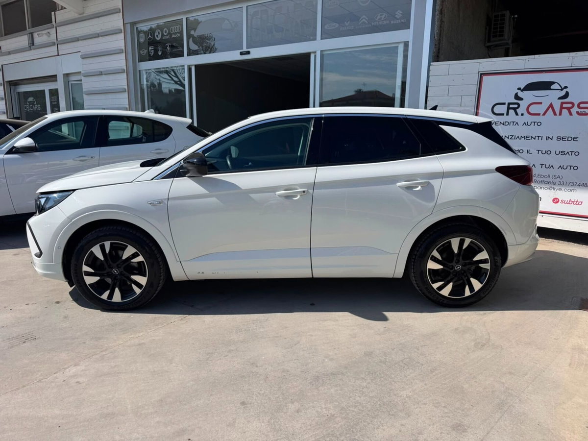 Opel Grandland 1.5 diesel Ecotec aut. Business Elegance (7)