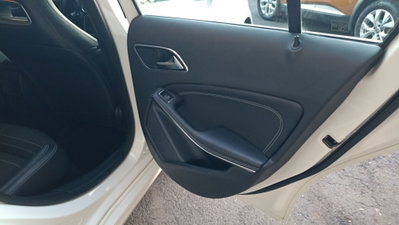 Mercedes-Benz Classe A 180 CDI BlueEFFICIENCY Automatic Sport (10)