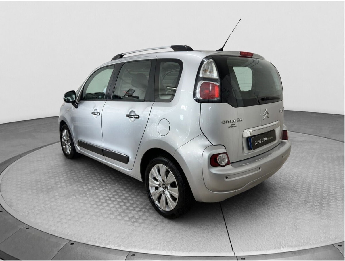 Citroen C3 Picasso 1.4 VTi 95 Exclusive Style (3)