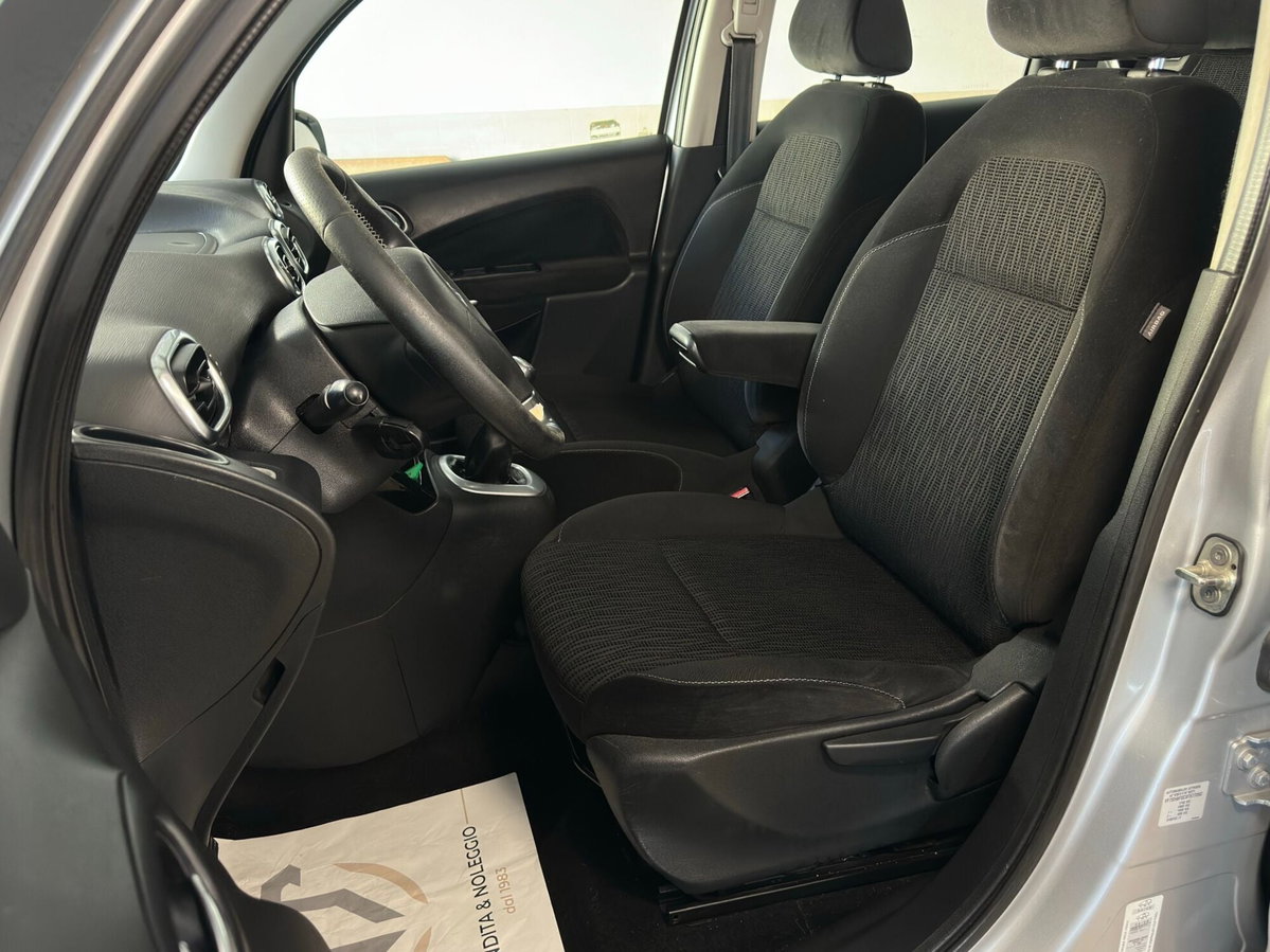 Citroen C3 Picasso 1.4 VTi 95 Exclusive Style (7)