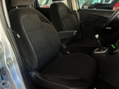 Citroen C3 Picasso 1.4 VTi 95 Exclusive Style (9)