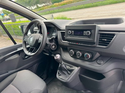 Renault Trafic Furgone BluedCi 150CV EDC PL-TN SpaceClass (15)