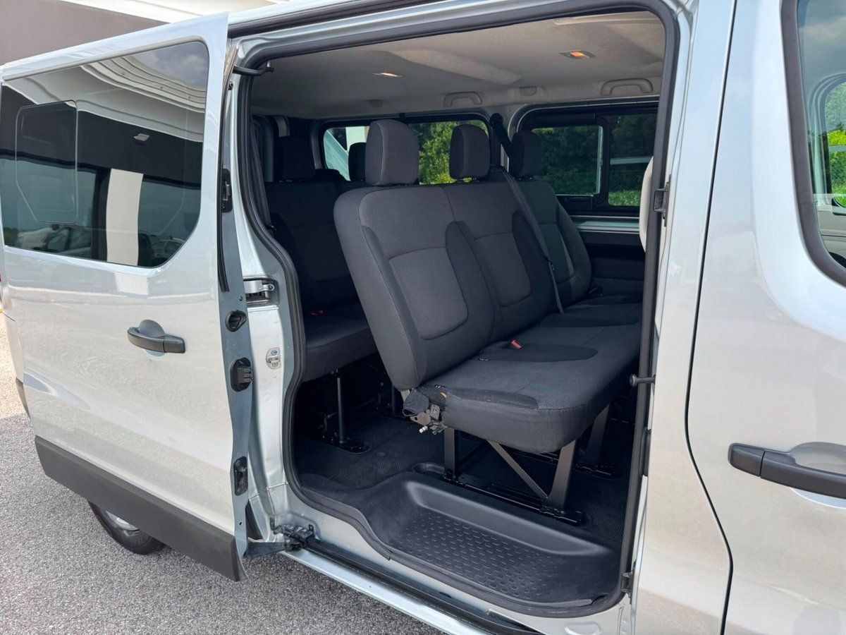Renault Trafic Furgone BluedCi 150CV EDC PL-TN SpaceClass (20)