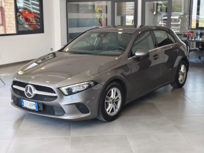 Mercedes-Benz Classe A 180 d Business (2)