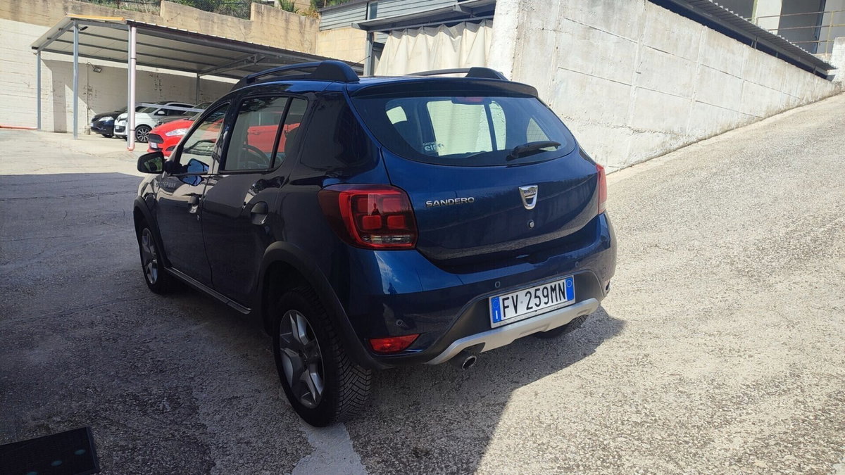 Dacia Sandero Stepway 1.5 Blue dCi 95 CV Access (9)