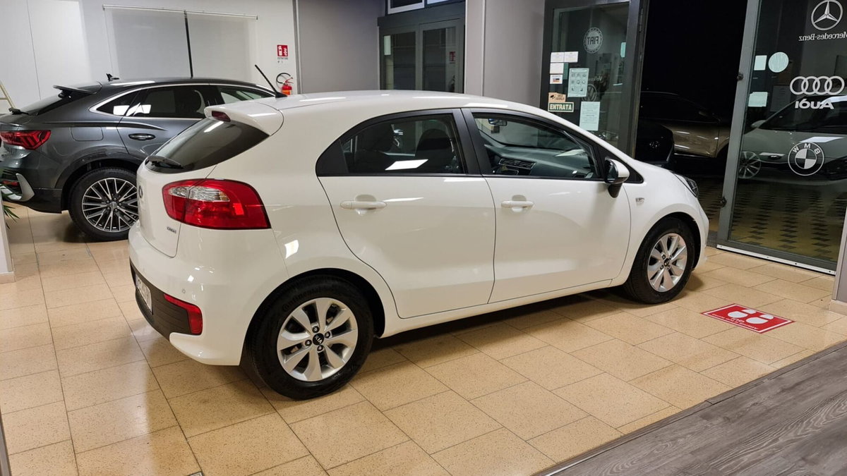Kia Rio 1.1 CRDi 5p.S&S High Tech (7)