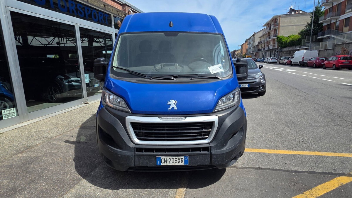Peugeot Boxer Furgone 435 2.2 BlueHDi 140 S&S PM-TM Furgone Premium (2)