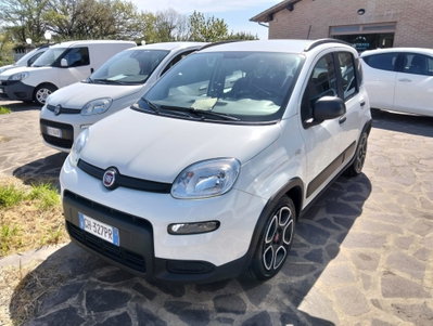 Fiat Panda 1.0 FireFly S&S Hybrid City Life usata