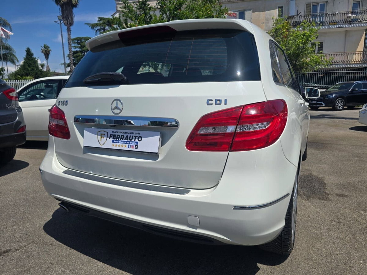 Mercedes-Benz Classe B 180 CDI BlueEFFICIENCY Premium (12)
