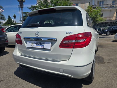 Mercedes-Benz Classe B 180 CDI BlueEFFICIENCY Premium (12)