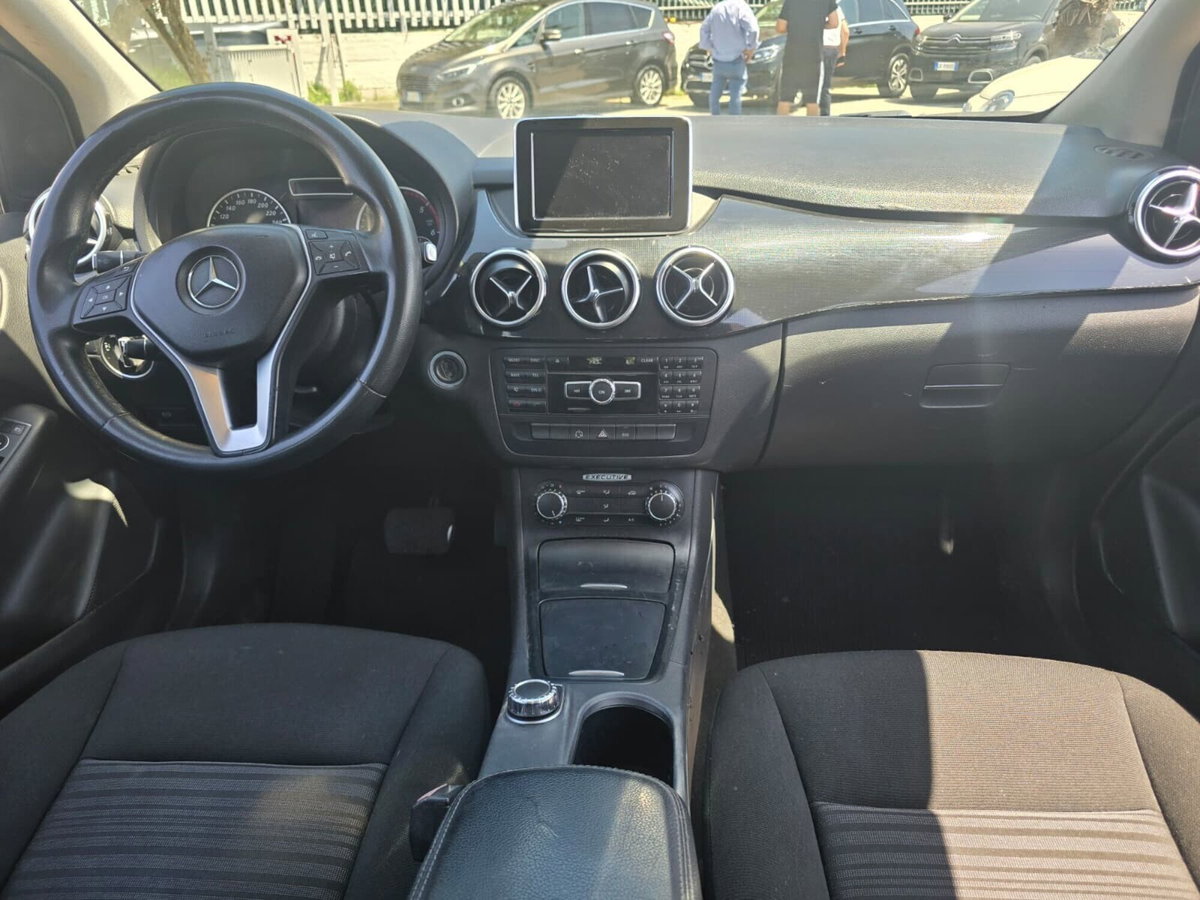 Mercedes-Benz Classe B 180 CDI BlueEFFICIENCY Premium (6)