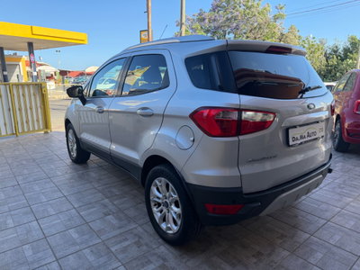 Ford EcoSport 1.5 TDCi 95 CV Titanium S (10)