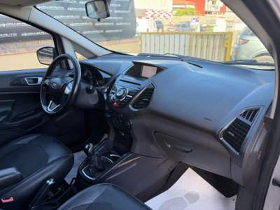 Ford EcoSport 1.5 TDCi 95 CV Titanium S (15)