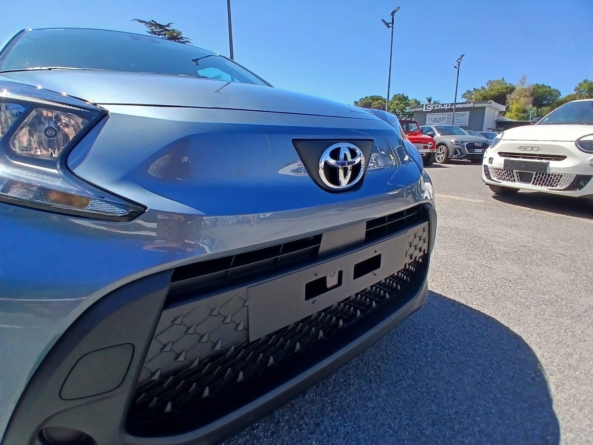 Toyota Aygo X 1.0 VVT-i 72 CV 5p. Undercover S-CVT (10)