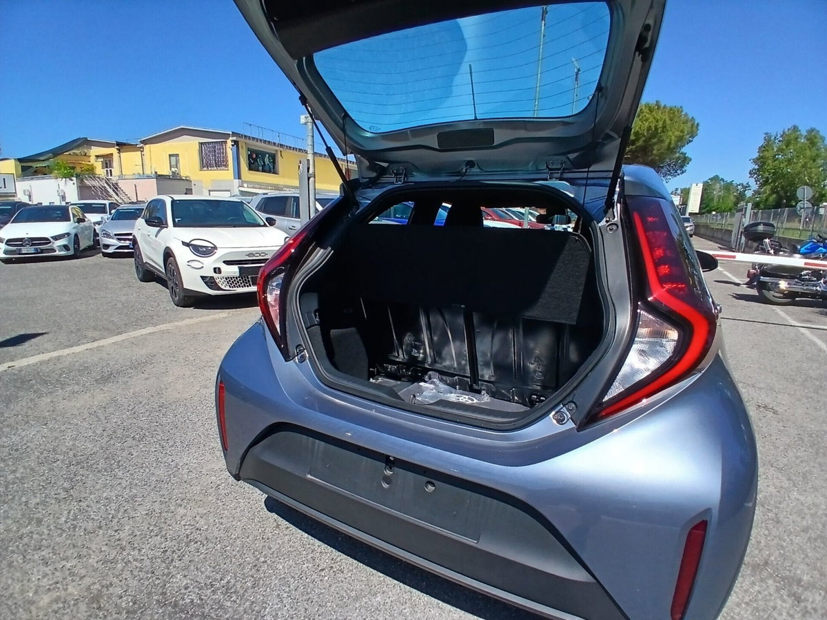 Toyota Aygo X 1.0 VVT-i 72 CV 5p. Undercover S-CVT (15)