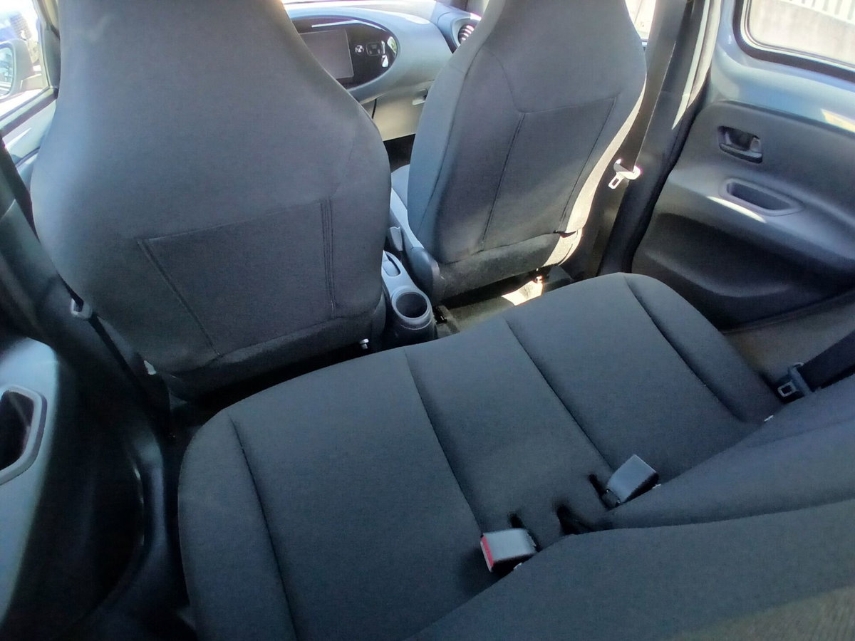 Toyota Aygo X 1.0 VVT-i 72 CV 5p. Undercover S-CVT (16)