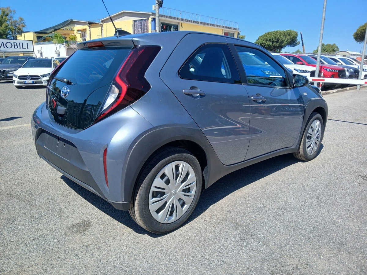 Toyota Aygo X 1.0 VVT-i 72 CV 5p. Undercover S-CVT (5)