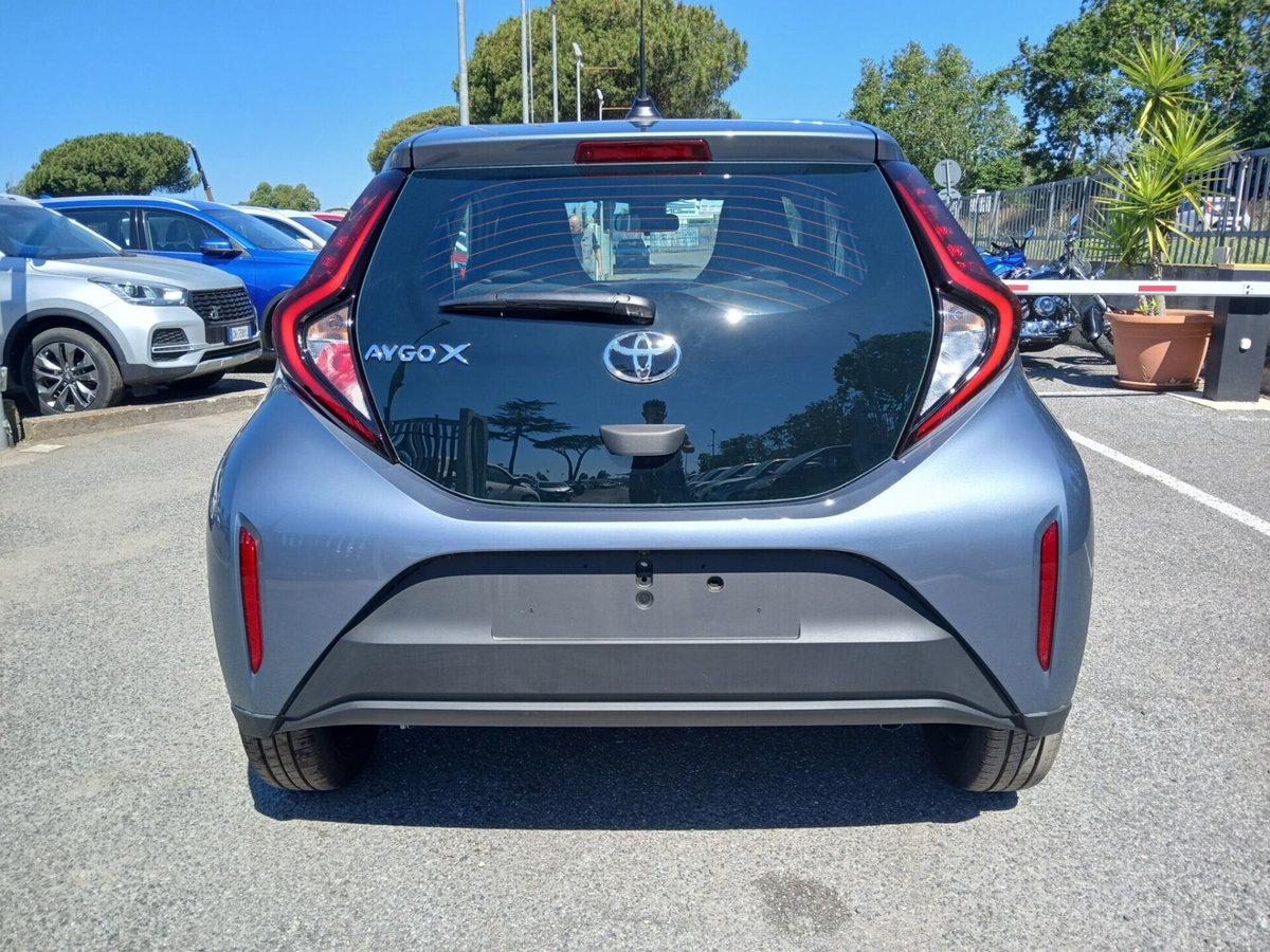 Toyota Aygo X 1.0 VVT-i 72 CV 5p. Undercover S-CVT (6)